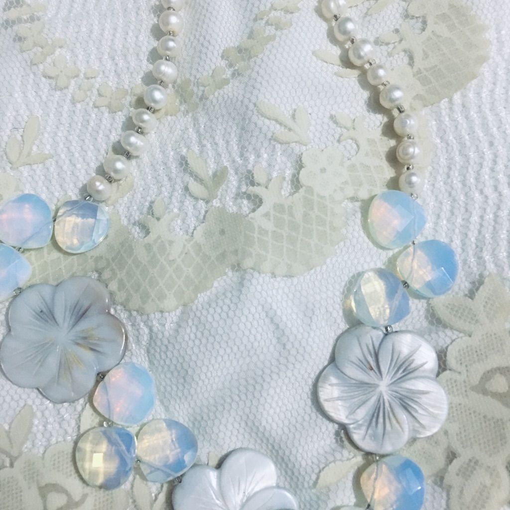 Freshwater Pearl Motherofpearl Opalite Necklace